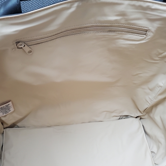 Calvin Klein Beige & Black tote BNWOT - Picture 4 of 5